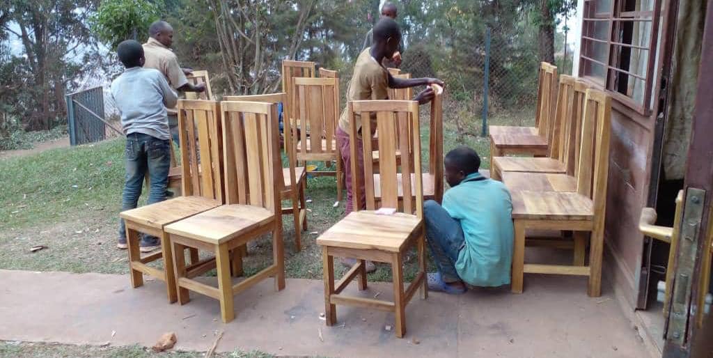 Bukavu : Un centre de menuiserie et charpenterie apporte de l’innovation