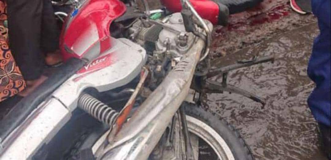 Collision mortelle à l’entrée Président de Goma : Un motard percuté par un camion