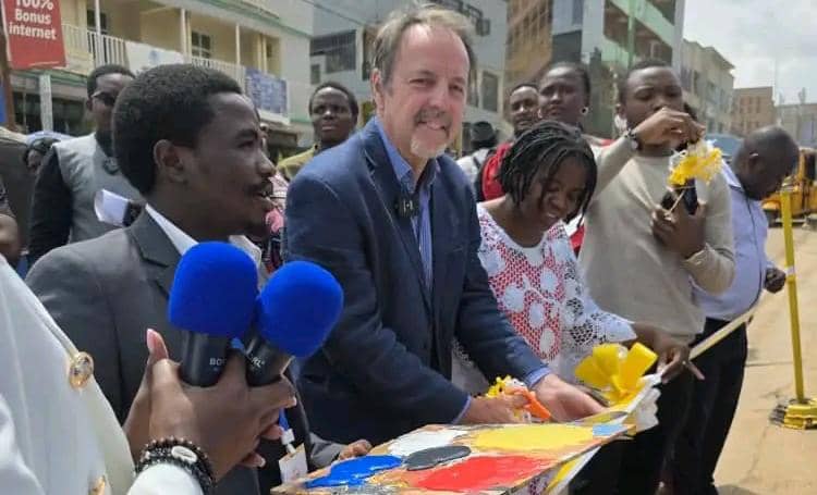 4cc1c83f-73ea-4553-9443-efbdbd41949a